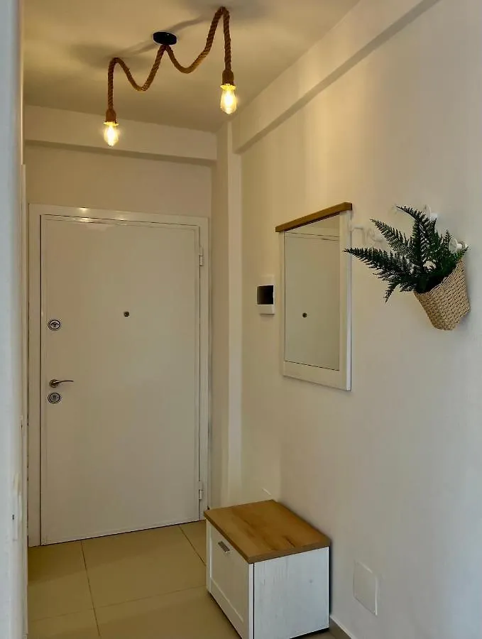 Apartamenti 41 Apartment Velipoje